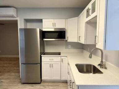 Main picture of 205 Coconut Palm Way