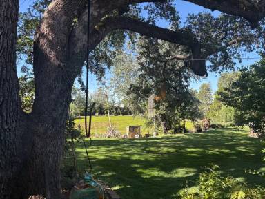 Main picture of 5703 Chapel Dr