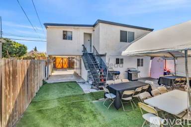 Main picture of 2831 L St