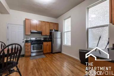 Main picture of 2529 N Ashland Ave