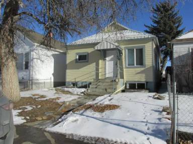 Main picture of 117 13th St