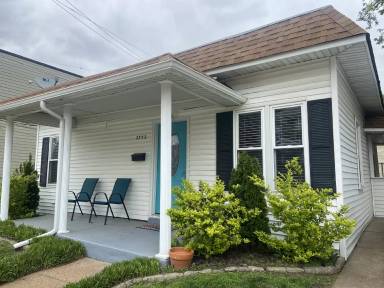 Main picture of 2732 Macklind Ave