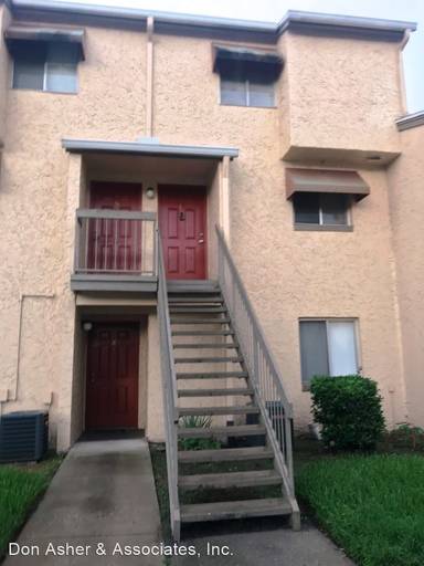 Main picture of 4403 S Semoran Blvd