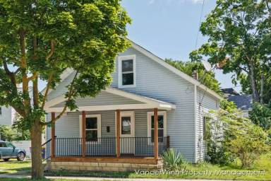 Main picture of 114 Straight Ave NW