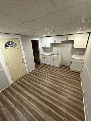 Main picture of 7-9 Arch St