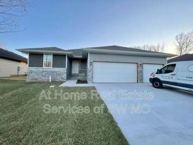 Main picture of 3912 W Linwood St