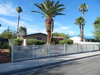 Main picture of 3008 Burton Ave