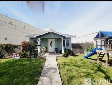 Main picture of 8171 Washington Ave