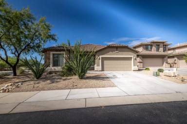 Main picture of 3485 W Tailfeather Dr
