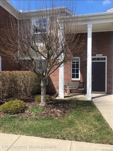 Main picture of 45979 Rhodes Dr