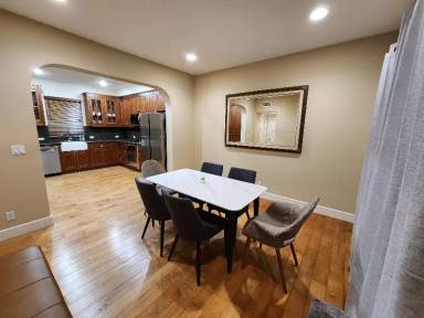 Main picture of 1309 Dahlia Loop
