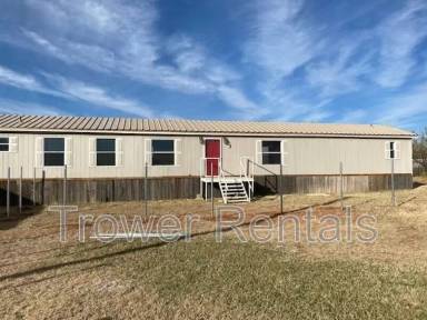 Main picture of 2318 W Yukon Rd