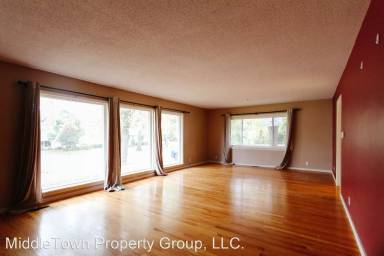 Main picture of 1401 N Elizabeth Ave