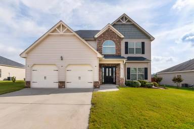 Main picture of 568 Buttonwood Dr