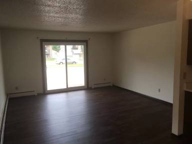 Main picture of 1015 Laramie Dr