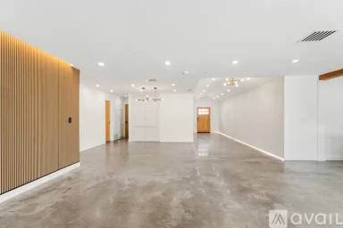 Main picture of 23046 Saticoy St