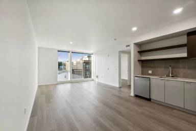 Main picture of 23 N Broadway