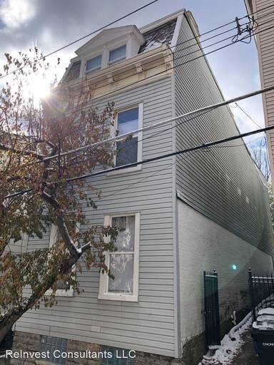 Main picture of 25 W Hollister St