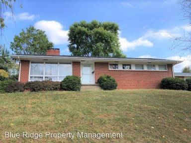 Main picture of 532 Bays View Rd