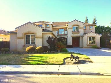 Main picture of 2838 E Omaha Ave