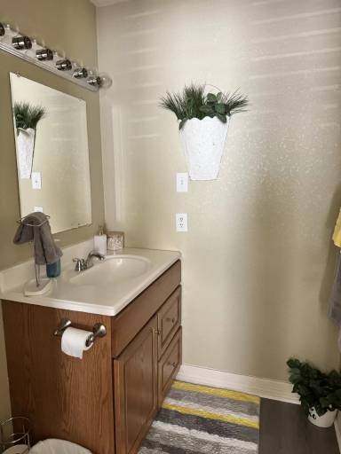 Main picture of 418 Garland Dr