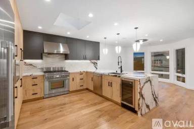 Main picture of 172 18th Ave