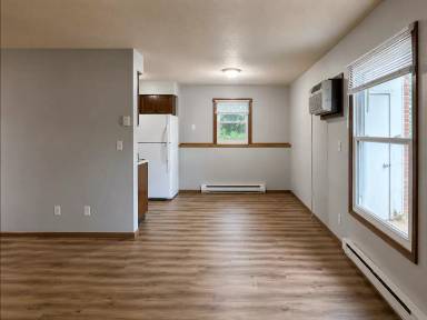 Main picture of 3210 Oak Knoll Dr