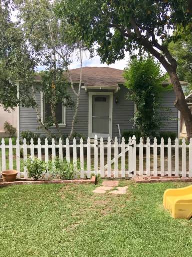 Main picture of 275 Norumbega Dr