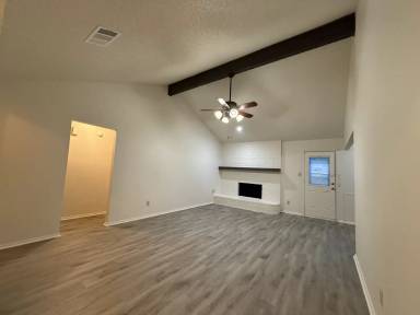 Main picture of 1015 Kane St