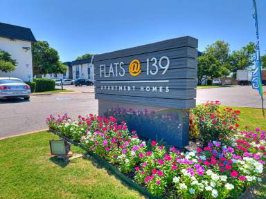 Main picture of Flats at 139