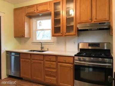 Main picture of 421 Melrose Ct