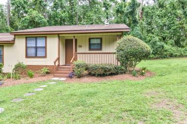 Main picture of 751 Livingston Ct