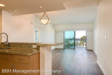 Main picture of Azzurra Condos