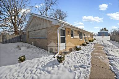 Main picture of 2700 Albright Road