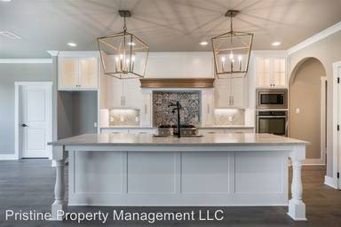 Main picture of 2800 Peregrine Trl