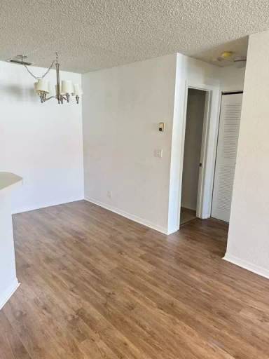 Main picture of 3350 Pinewalk Dr N
