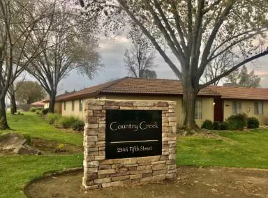 Main picture of 2546 5th St