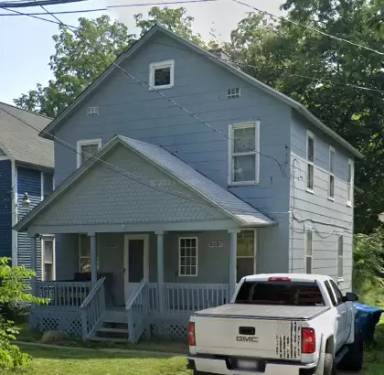 Main picture of 823 Oakland Dr