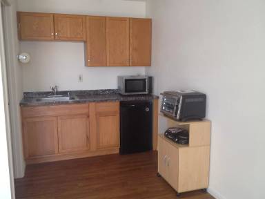 Main picture of 861 Robinson Ln