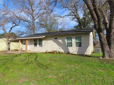 Main picture of 2403 W Sherwood St