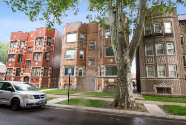 Main picture of 8135 S Kingston Ave