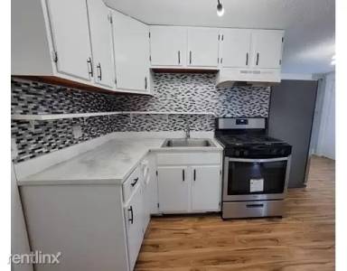 Main picture of 1052 Washington St