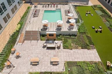 Main picture of 350 Harrison Ave