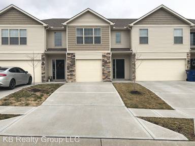 Main picture of 1405 NE Mary Ct