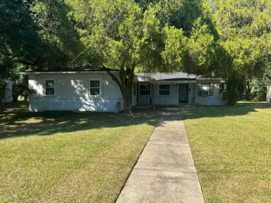 Main picture of 873 Campus Cir
