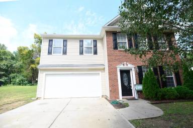 Main picture of 2000 Lannigan Dr