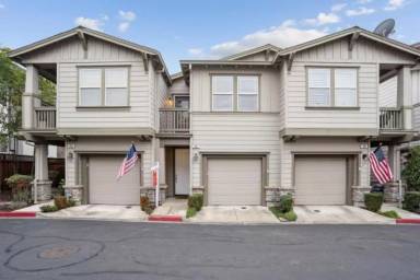 Main picture of 449 Winfield Ln