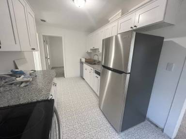 Main picture of 101 Dickson Ave