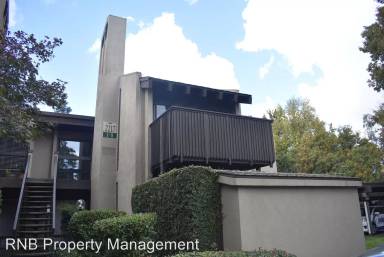 Main picture of 2217 Woodside Ln