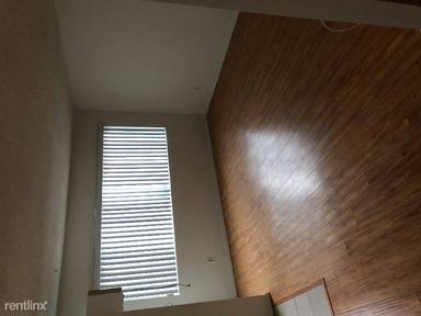 Main picture of 604 N Mariposa St